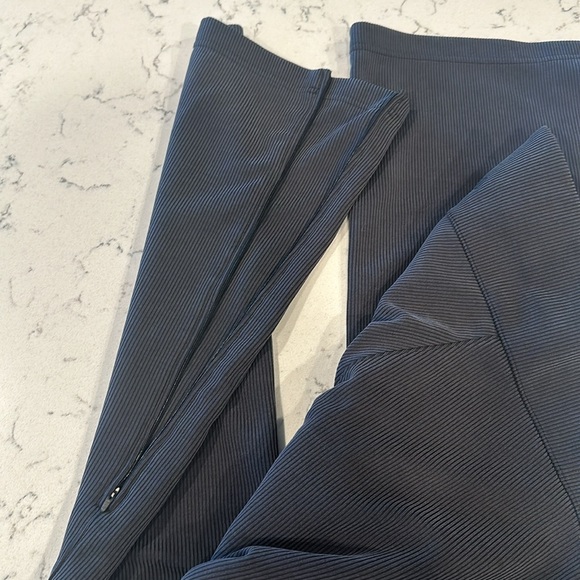 Lululemon Brushed Softstreme Ribbed Zip Flared Pant 32.5" - Picture 5 of 8